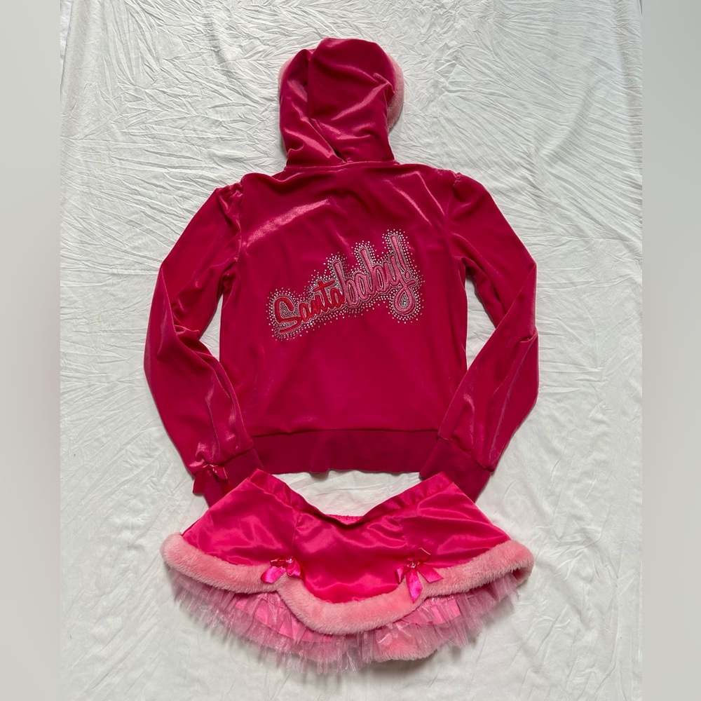 Victoria’s Secret 2000’s Santa baby set